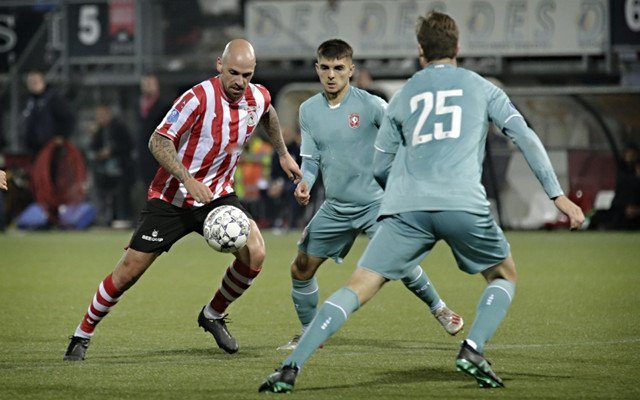 和战术配合 和战术配合