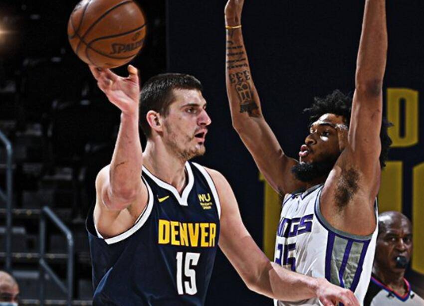 以他的生平 以他的生平