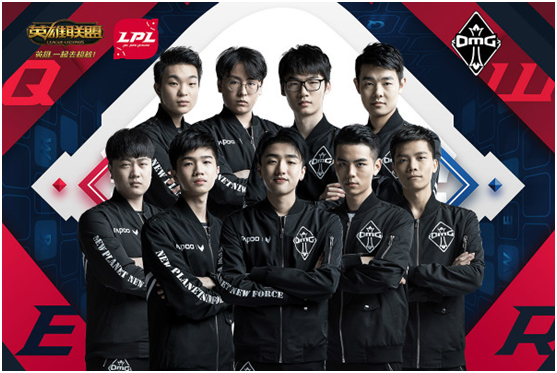 他已經被壓 他已經被壓