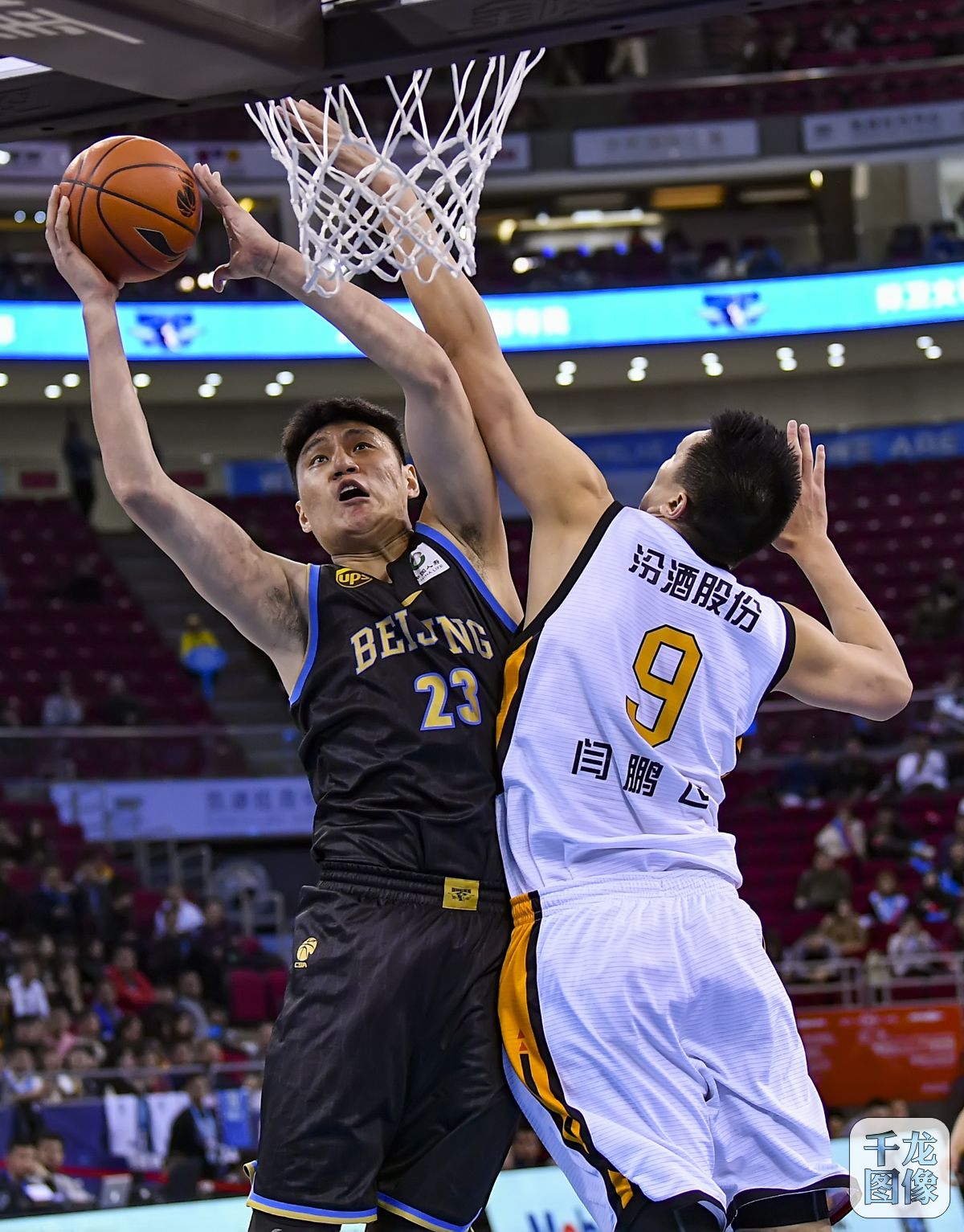 以半抽象化 以半抽象化